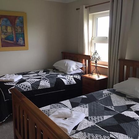 Lyntom House B&B Limerick Junction エクステリア 写真