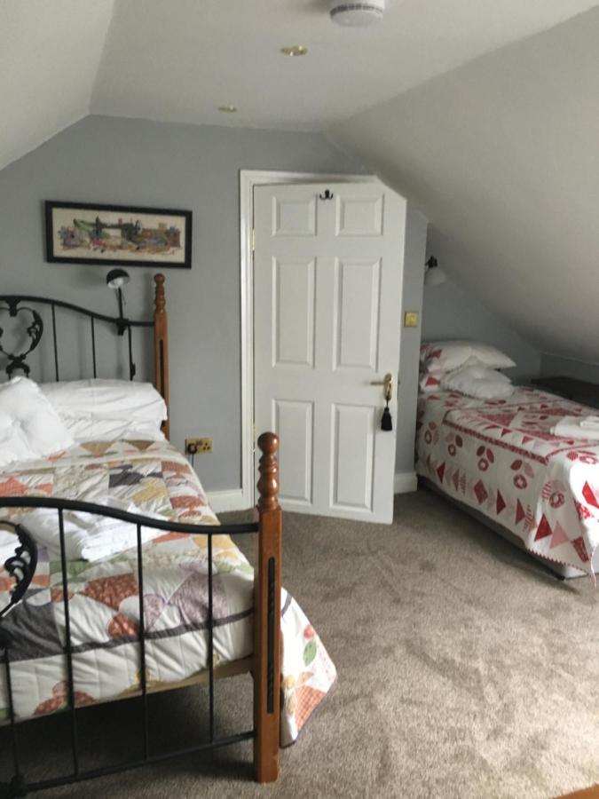 Lyntom House B&B Limerick Junction エクステリア 写真